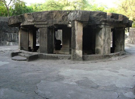 Pataleshwar Caves Maharashtra