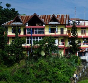 Hotels in Bhalukpong