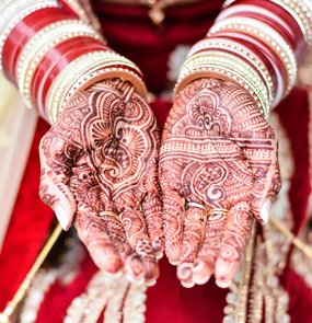 Mehendi Ceremony in Hindu Wedding