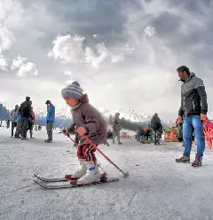 skiing image