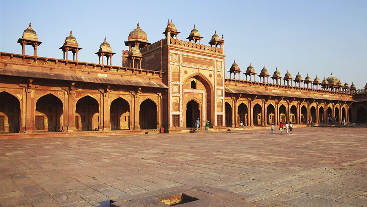 What to See Near Taj Mahal, Agra? 