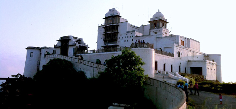 monsoon-palace