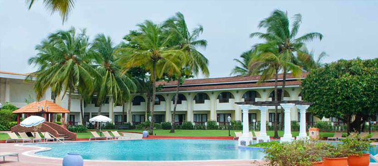 Holiday-Inn-Resort,-Cavelos