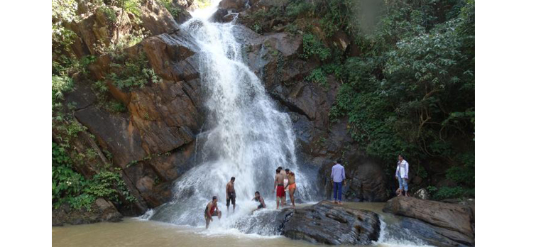 Duduma Waterfall