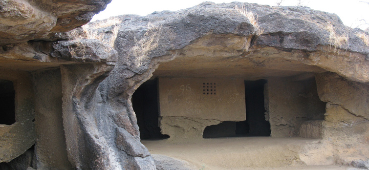 Jogimara-and-Sita-Bengra-Caves