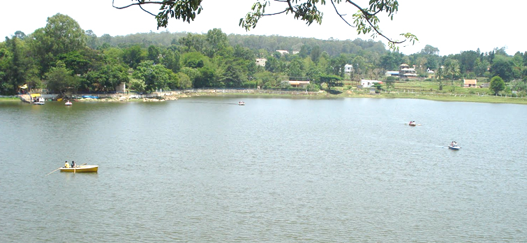Punganur-Lake,-Yelagiri