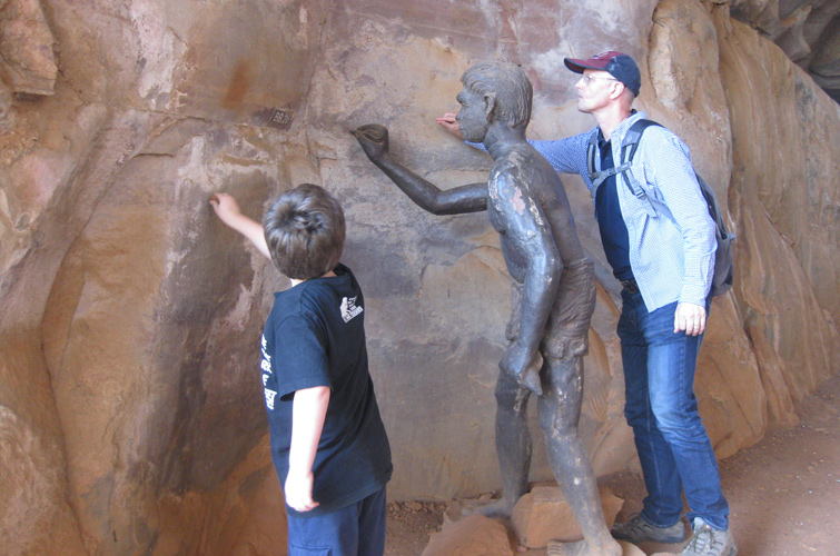 Paintings at Bhimbetka