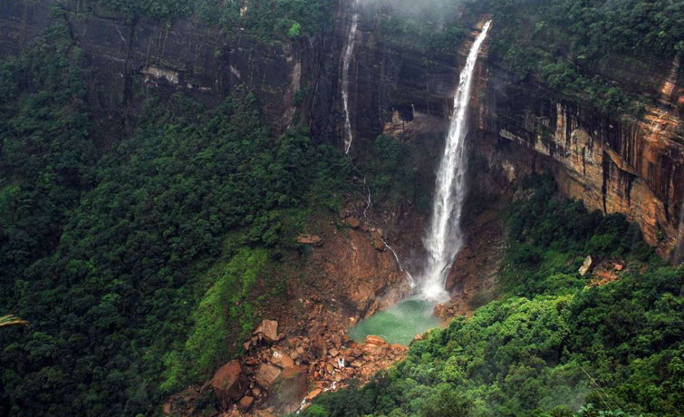 Nohkalikai Falls Cherrapunjee