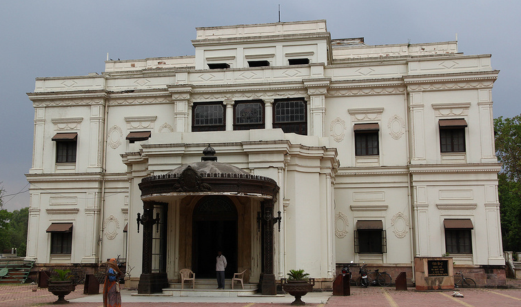 Lal Baag Palace