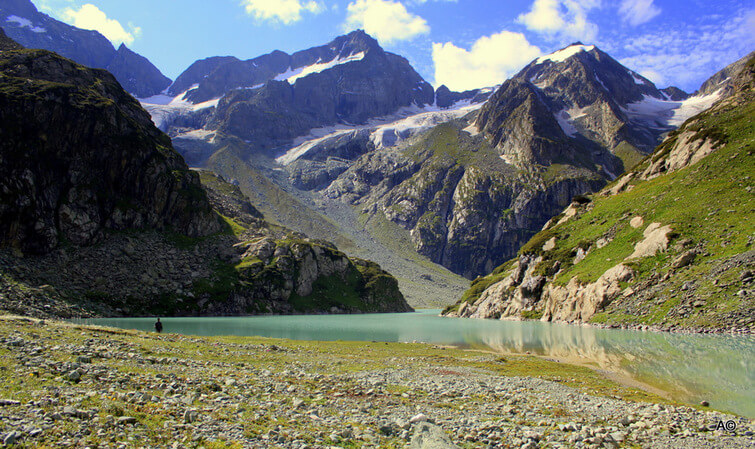 Tulian Lake