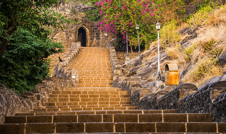 Shivneri Fort