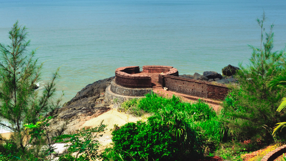 15 Top Kerala’s Historical Places & Monuments You Must Visit 