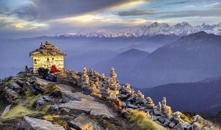 Himalayan Peaks from Chandrashila