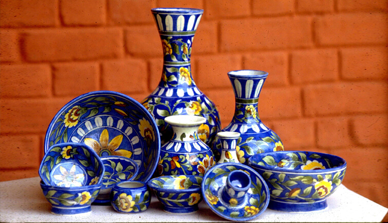 Blue-Pottery-in-Rajasthan