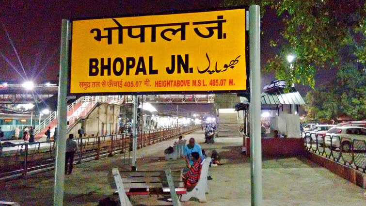 How to reach Bhopal