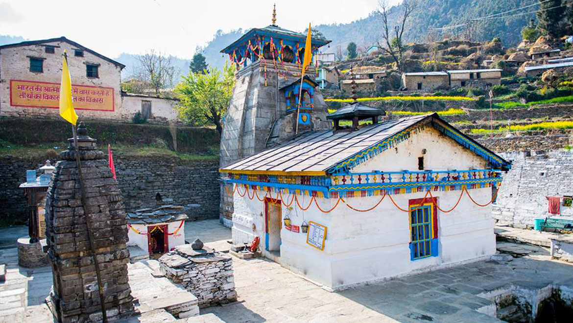 Triyuginarayan Temple: A Wedding Destination in the Himalayas Chosen by the Gods 
