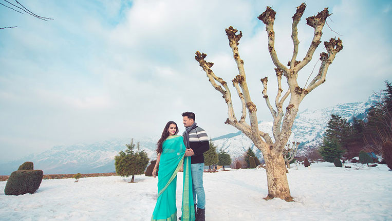 Gulmarg Pre Wedding Photo Shoot