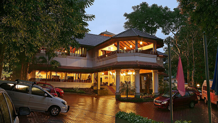 The Elephant Court, Thekkady