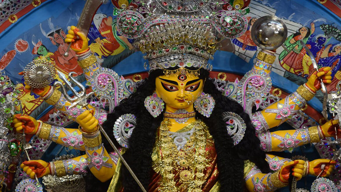Durga Puja: The Festival Which Brings Together Almost all of India to Pay Reverence to Goddess Durga 