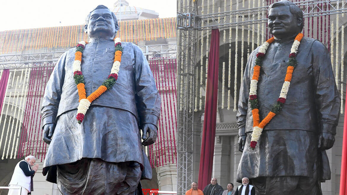 PM Modi Unveils a 25 Feet Bronze Statue of Vajpayee in Lucknow 