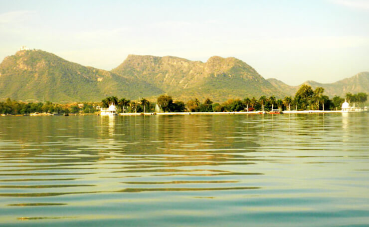 Fateh Sagar Lake Udaipur Rajasthan