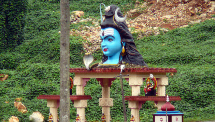 Nilakkal Mahadeva Temple, Perunad