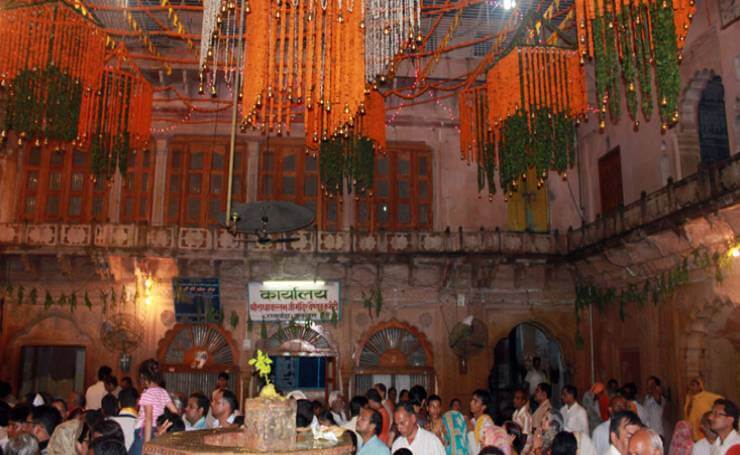 Shri Radha Vallabh Mandir Vrindavan