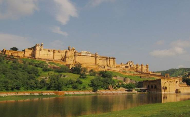 Jaipur in Monoon