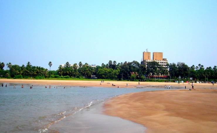 Aksa Beach Mumbai