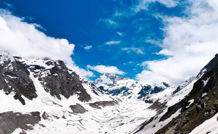 Hampta Pass Winter Trek Himachal