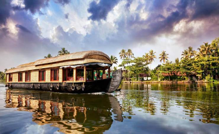 How to Reach Alleppey