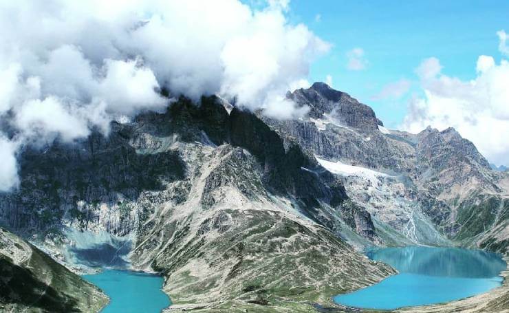 Trekking in Kashmir