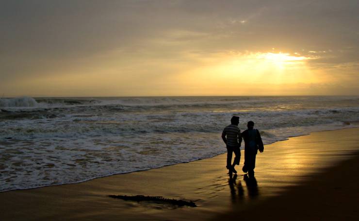 Kerala Beach Honeymoon Couple