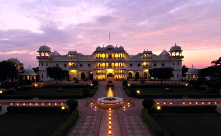 Best Luxury Hotels & Resorts in Ranthambore for Destination Wedding
