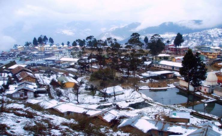 Bomdila Snow Tourist Destination in Arunachal Pradesh
