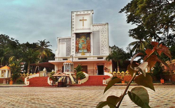 Kudamaloor Church Kerala
