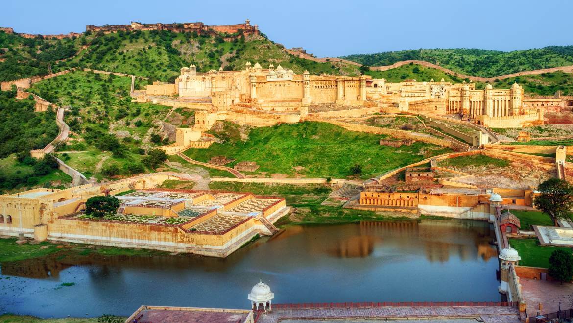 20 Most Popular Big Forts in India