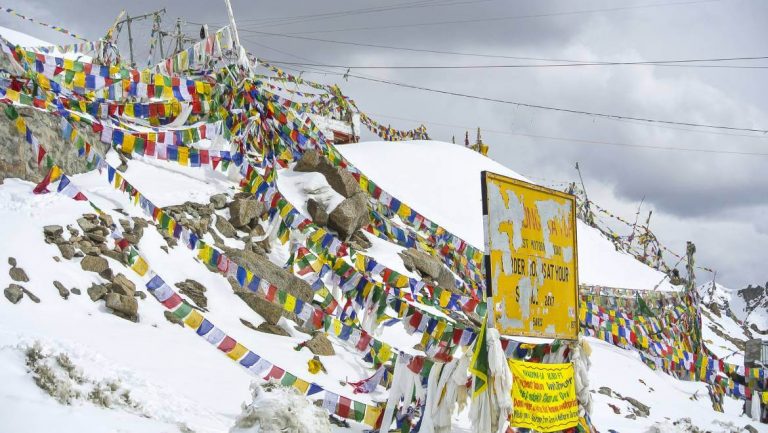 Khardung La Pass- Popular Mountain Passes in India
