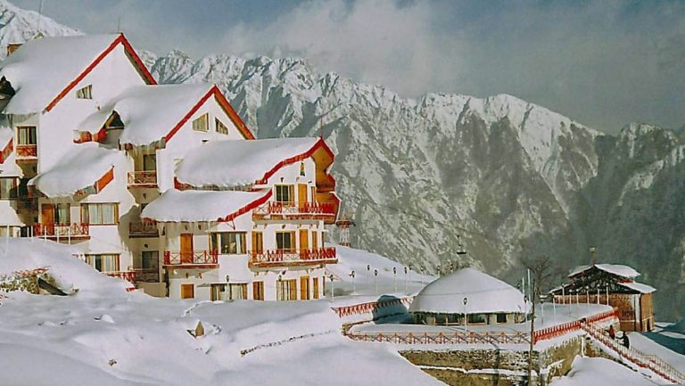White Winter Christmas Holiday Destinations in India