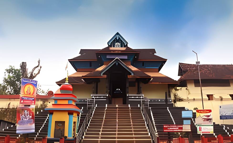 Parthasarathy Temple in Aranmula Kerala