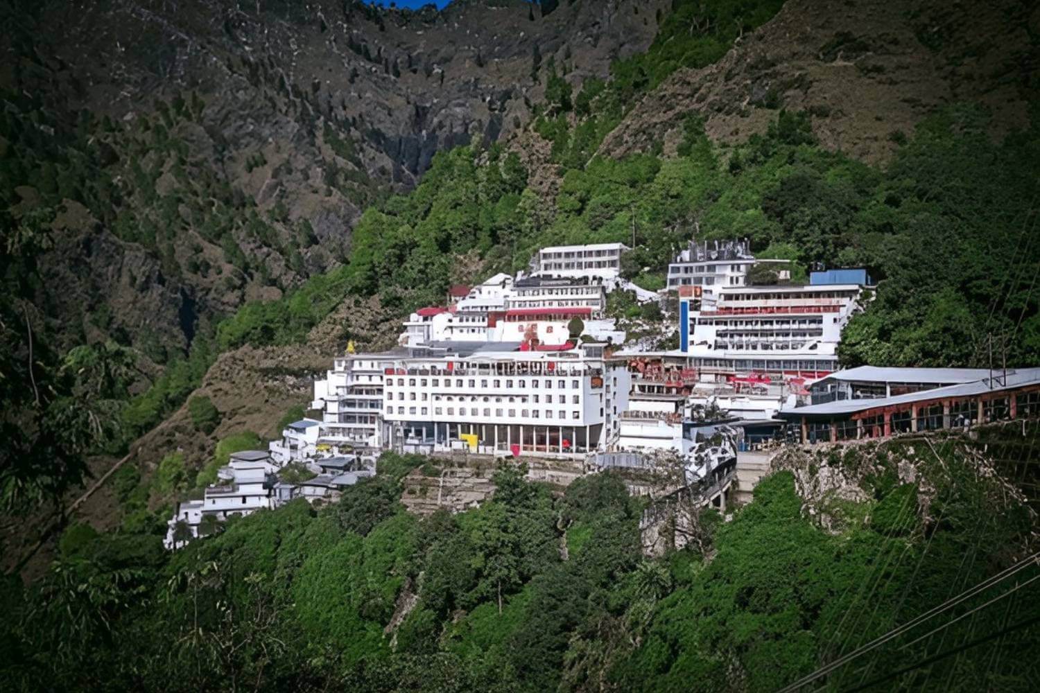 Vaishno Devi Mandir -Top Tourist Attractions in Jammu Kashmir