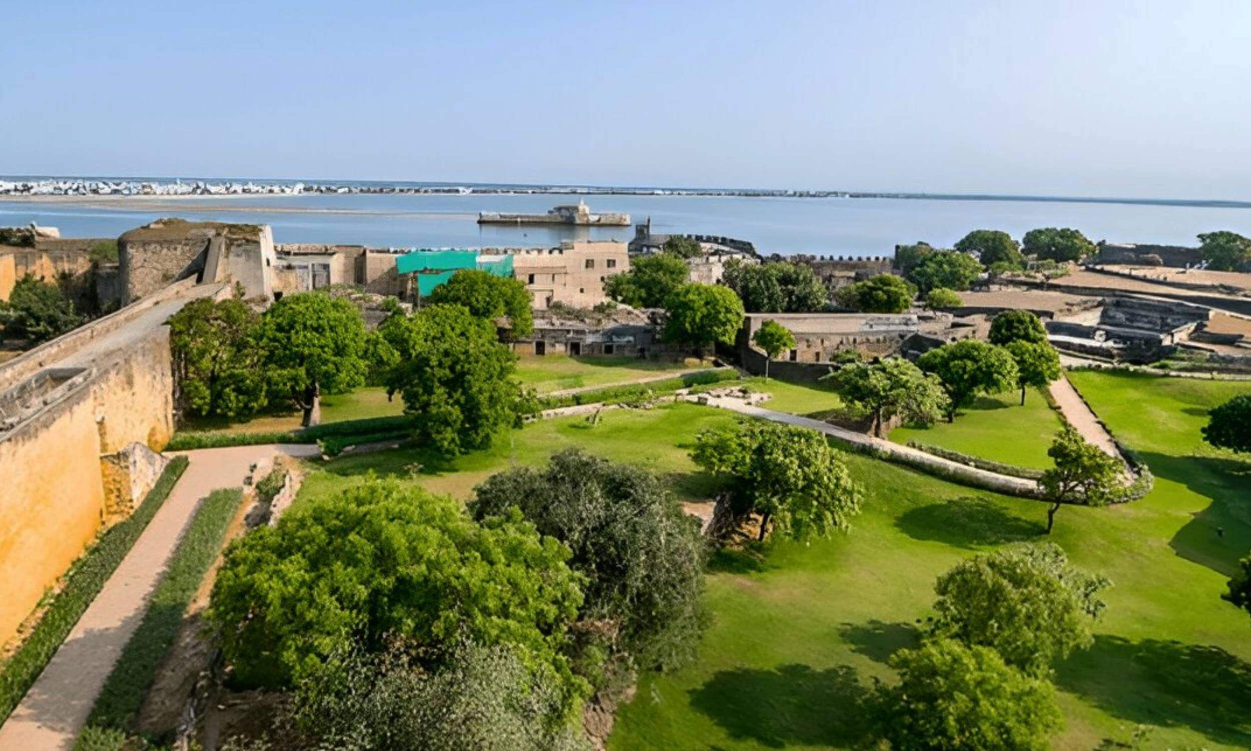 Diu Fort- Best Winter Tourist Destinations in Western India