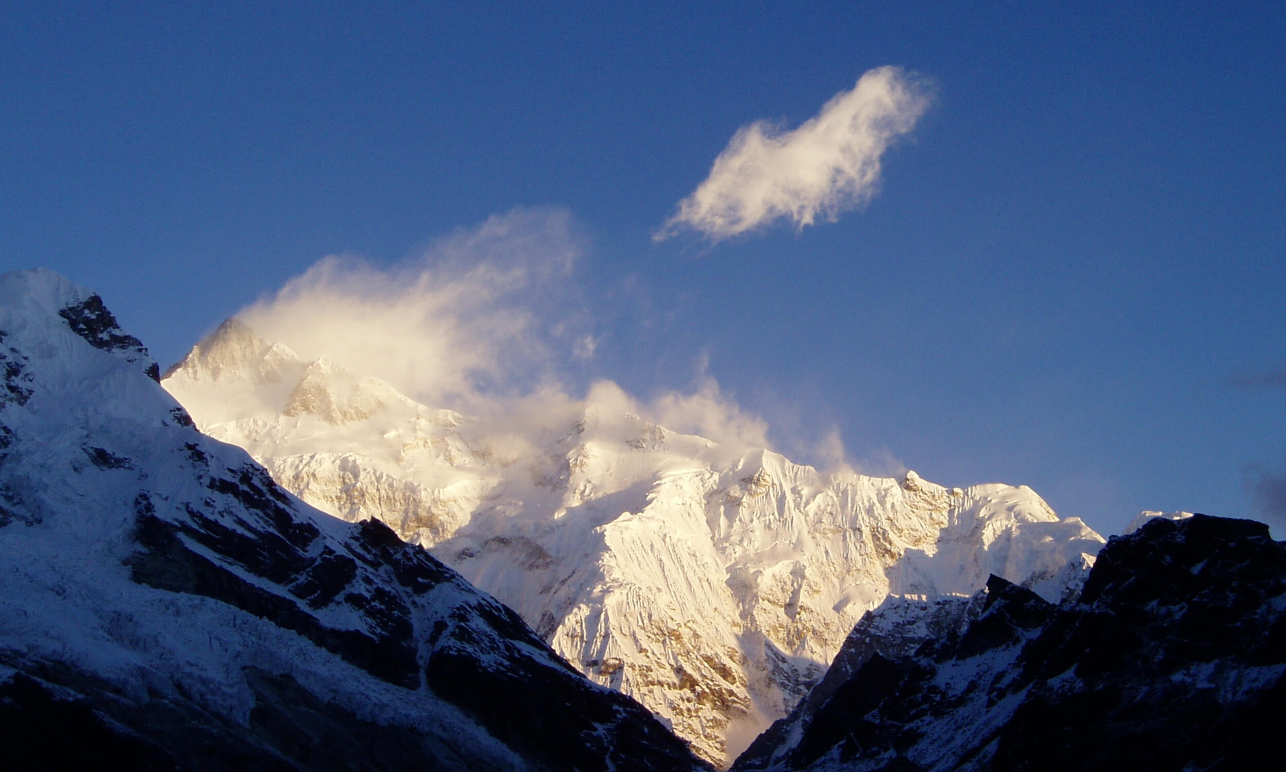 Kanchenjunga BC Trek