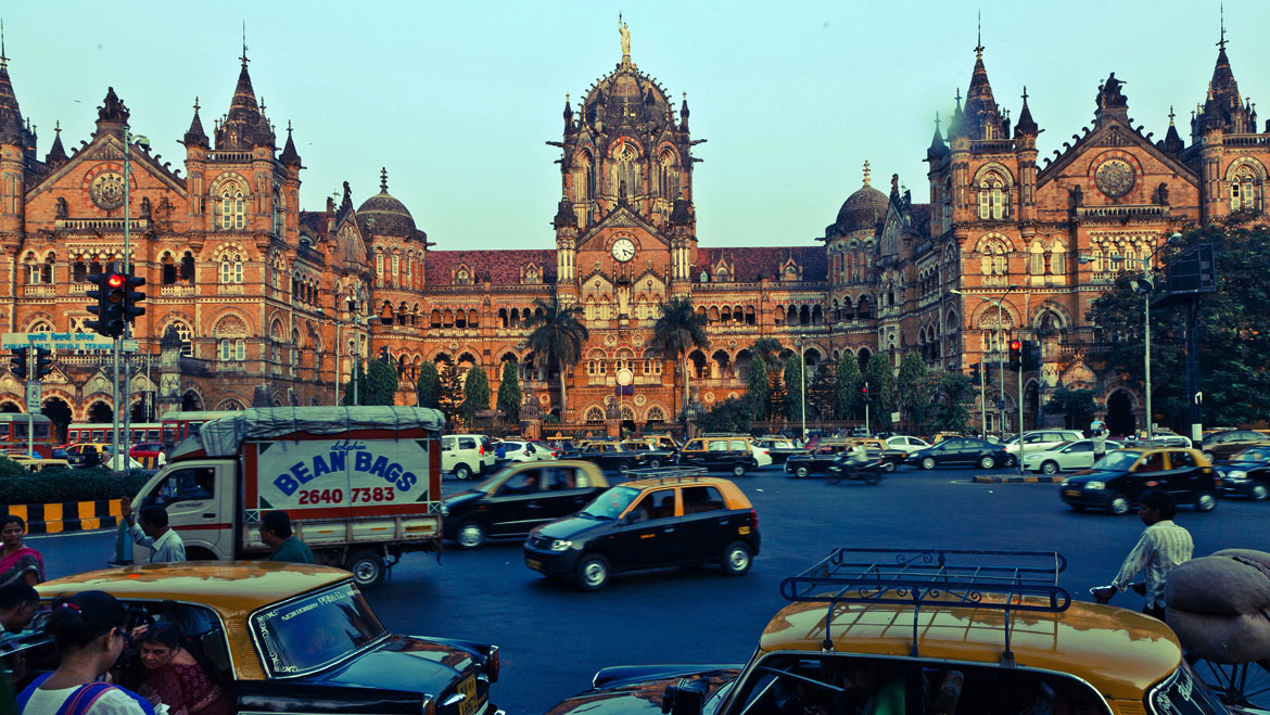 Best 35 Places to Visit in Mumbai | Top Tourism Places Maharashtra