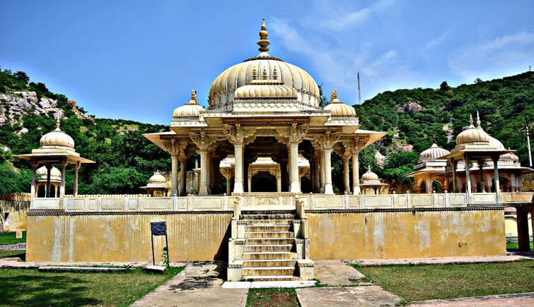 Best 15 Monuments to Visit in Jaipur | Must Visit Historical Places