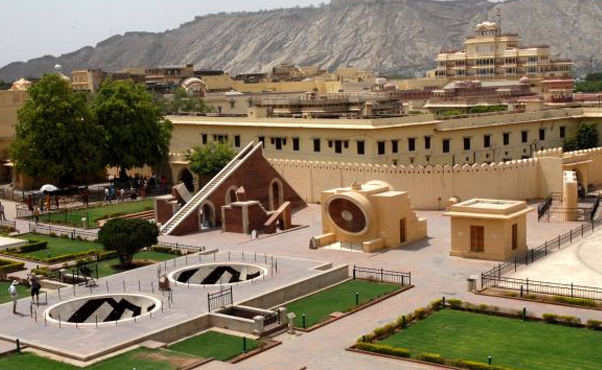 jantar-mantar-jaipur.jpg