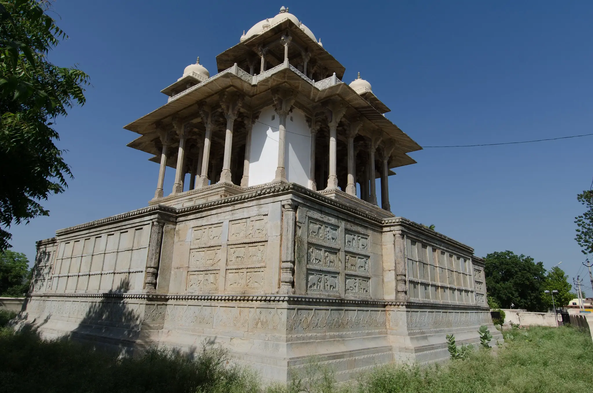 84 Pillared Cenotaph