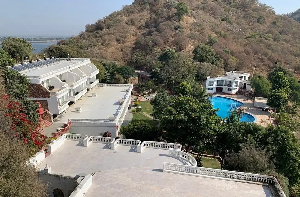 Jaismand Island Resort