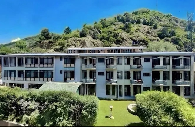  hotel-pine-grove-srinagar