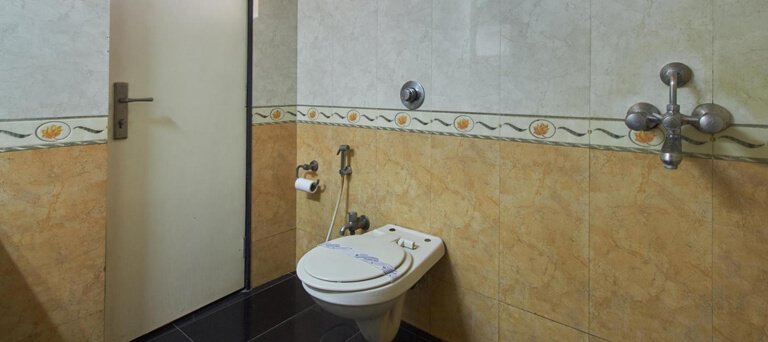 Hotel Kings International, Mumbai